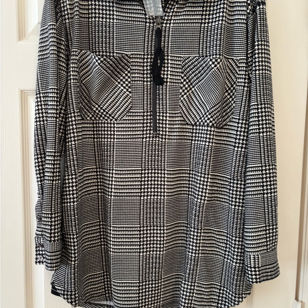 Tru Luxe Jeans Monochrome Checkered 1/4 zipper Shirt